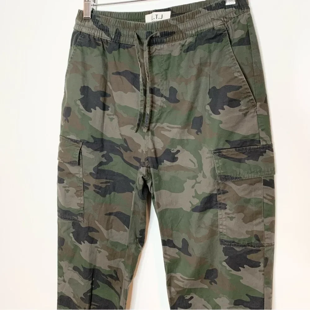 L.T.J. Letter To Juliet Cargo Camo Joggers Small